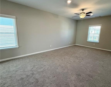 144 Avery Landing Way - Photo Thumbnail 33