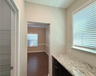 144 Avery Landing Way - Photo Thumbnail 12