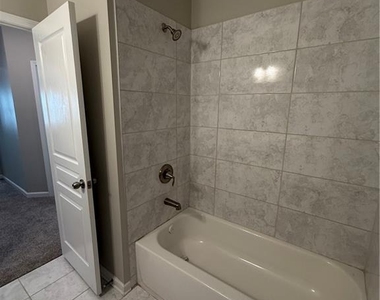144 Avery Landing Way - Photo Thumbnail 31