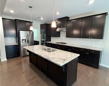 144 Avery Landing Way - Photo Thumbnail 8