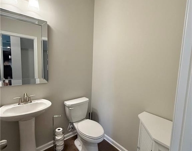 144 Avery Landing Way - Photo Thumbnail 14