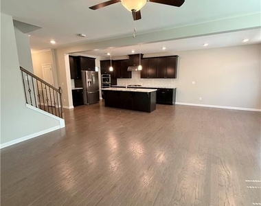 144 Avery Landing Way - Photo Thumbnail 5