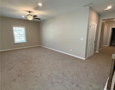 144 Avery Landing Way - Photo Thumbnail 32
