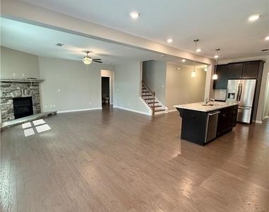 144 Avery Landing Way - Photo Thumbnail 6