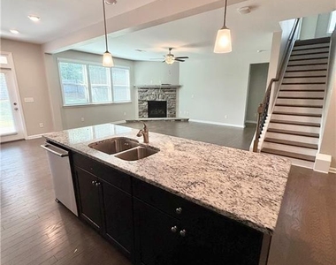 144 Avery Landing Way - Photo Thumbnail 7