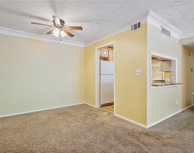 1014 Dunbar Drive - Photo Thumbnail 5