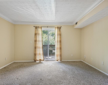 1014 Dunbar Drive - Photo Thumbnail 9