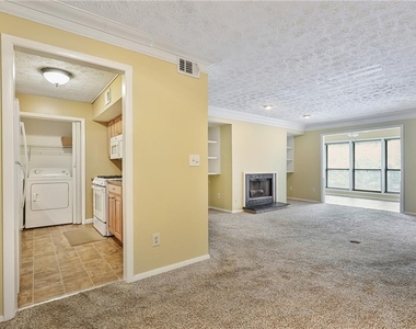 1014 Dunbar Drive - Photo Thumbnail 6