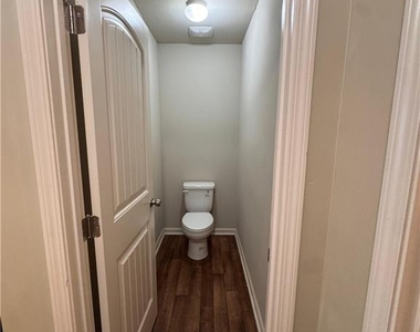 348 Turtle Creek Drive - Photo Thumbnail 11