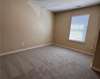 348 Turtle Creek Drive - Photo Thumbnail 19