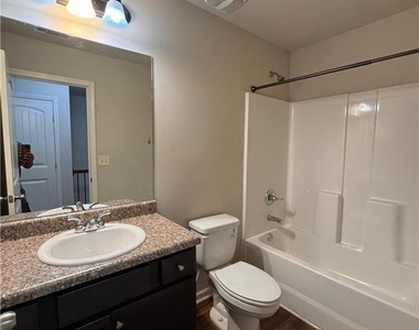 348 Turtle Creek Drive - Photo Thumbnail 15