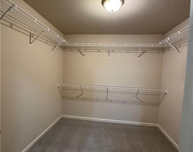348 Turtle Creek Drive - Photo Thumbnail 10