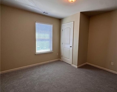 348 Turtle Creek Drive - Photo Thumbnail 20