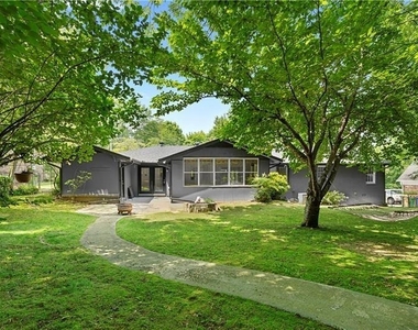 2661 Fleur De Lis Place - Photo Thumbnail 13