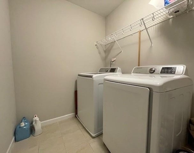 3816 Thackary Drive - Photo Thumbnail 17