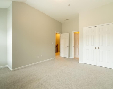 4746 Legacy Cove Lane - Photo Thumbnail 22