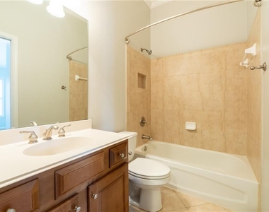 4746 Legacy Cove Lane - Photo Thumbnail 25