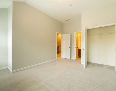 4746 Legacy Cove Lane - Photo Thumbnail 24