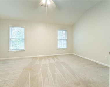 4746 Legacy Cove Lane - Photo Thumbnail 21
