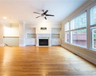 4746 Legacy Cove Lane - Photo Thumbnail 10