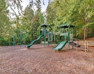 4746 Legacy Cove Lane - Photo Thumbnail 38
