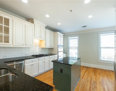 4746 Legacy Cove Lane - Photo Thumbnail 6
