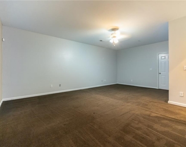 4746 Legacy Cove Lane - Photo Thumbnail 27