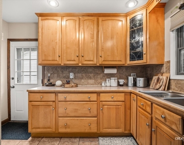 1125 Ash Street - Photo Thumbnail 8