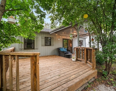 1125 Ash Street - Photo Thumbnail 15