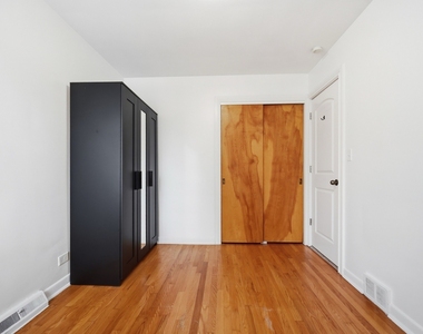 6230 W Foster Avenue - Photo Thumbnail 5