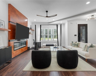 157 Brush Creek Court - Photo Thumbnail 9