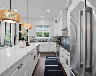157 Brush Creek Court - Photo Thumbnail 17
