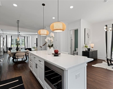 157 Brush Creek Court - Photo Thumbnail 22