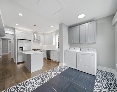4834 N Troy Street - Photo Thumbnail 10