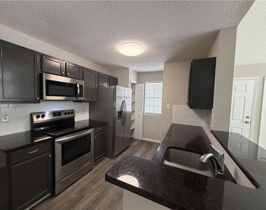 1101 Sandy Lane Drive - Photo Thumbnail 16