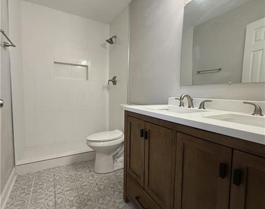 1101 Sandy Lane Drive - Photo Thumbnail 34