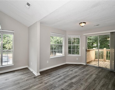 1101 Sandy Lane Drive - Photo Thumbnail 11