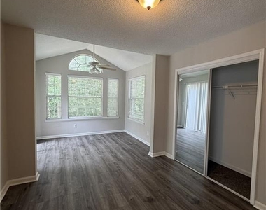 1101 Sandy Lane Drive - Photo Thumbnail 23
