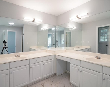 272 Birchmore Walk - Photo Thumbnail 13