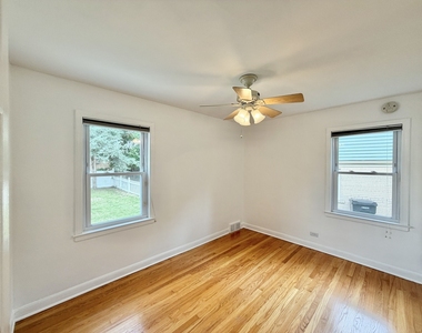 5816 W Greenleaf Avenue - Photo Thumbnail 11