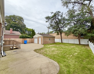 5816 W Greenleaf Avenue - Photo Thumbnail 21