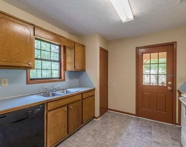 4174 Warren Road - Photo Thumbnail 23