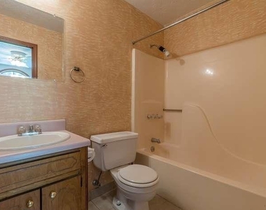 4174 Warren Road - Photo Thumbnail 35