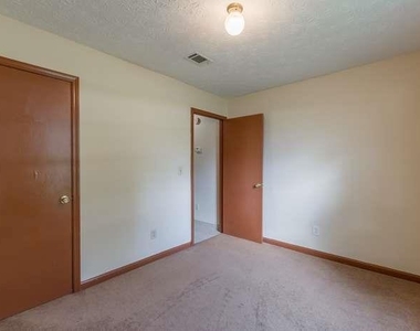 4174 Warren Road - Photo Thumbnail 27