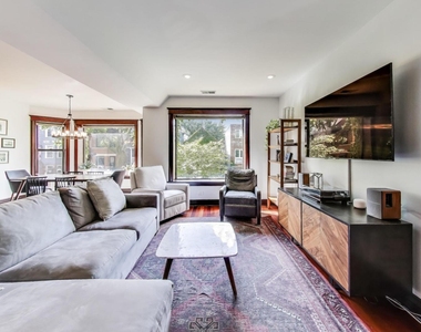 3106 W Lyndale Street - Photo Thumbnail 3