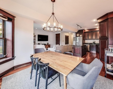3106 W Lyndale Street - Photo Thumbnail 7