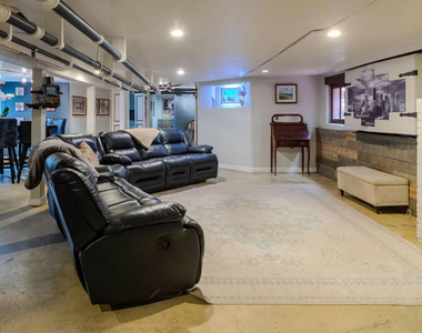 7626 N Greenview Avenue - Photo Thumbnail 15