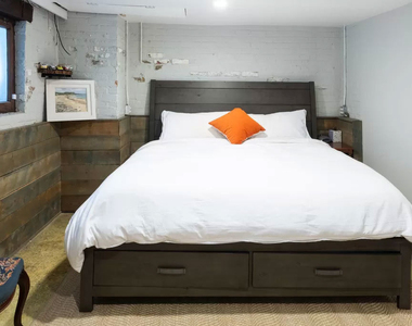 7626 N Greenview Avenue - Photo Thumbnail 11