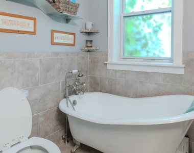 7626 N Greenview Avenue - Photo Thumbnail 12