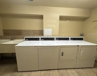 611 W Patterson Avenue - Photo Thumbnail 11